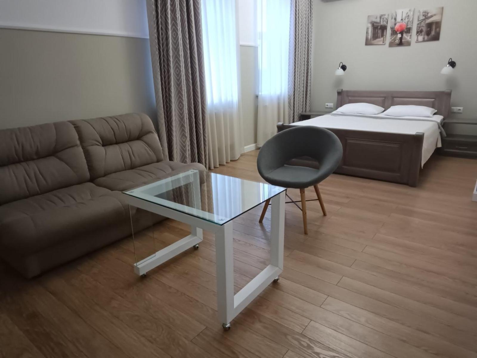 Gosudar Hotel Кропивницкий Екстериор снимка