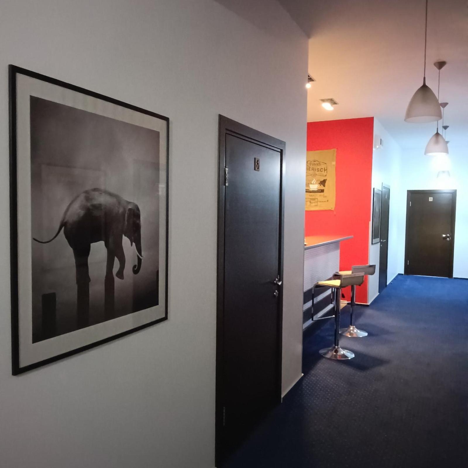 Gosudar Hotel Кропивницкий Екстериор снимка