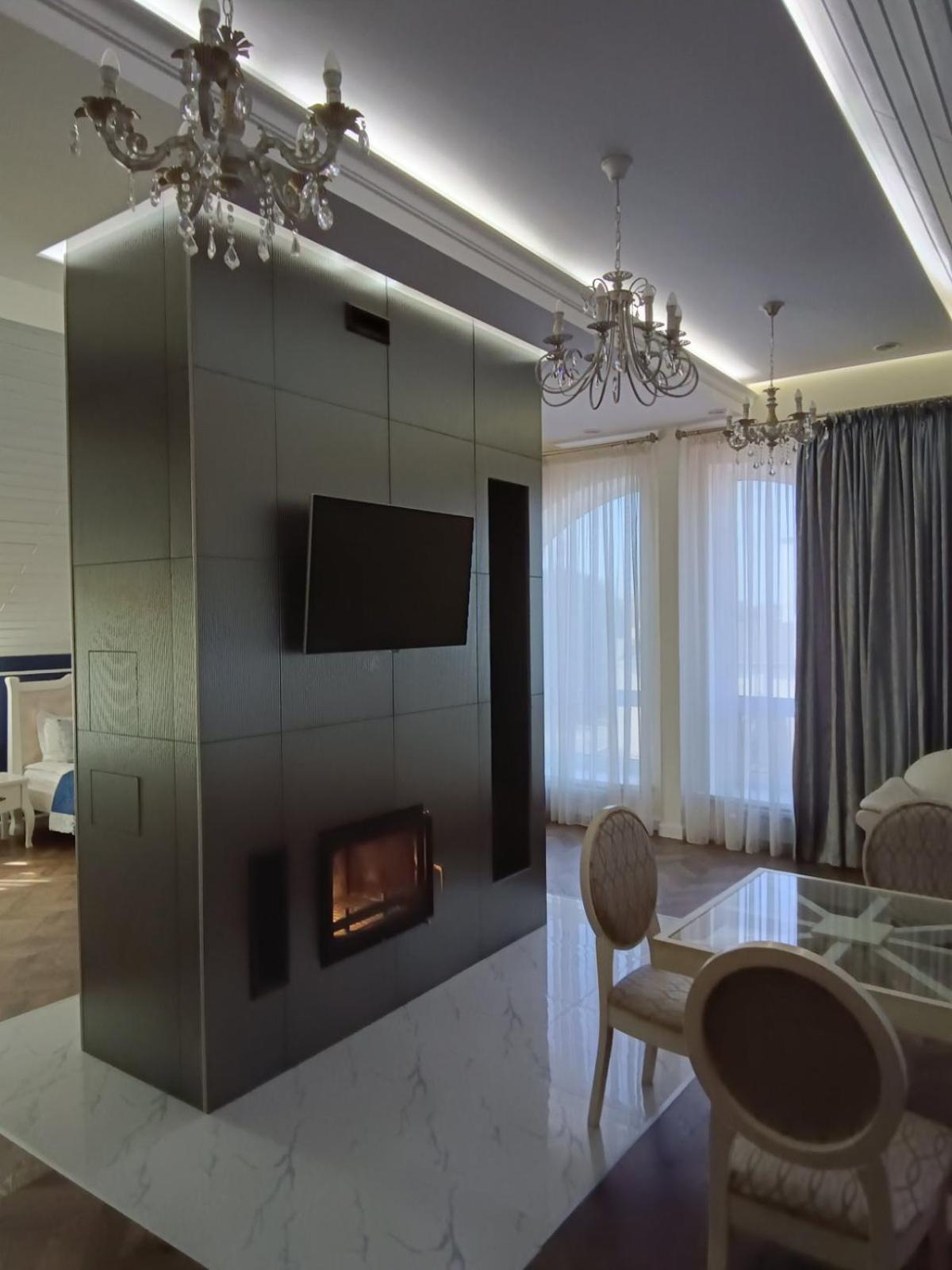Gosudar Hotel Кропивницкий Екстериор снимка