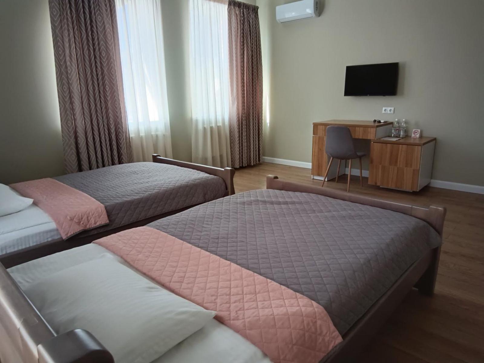 Gosudar Hotel Кропивницкий Екстериор снимка
