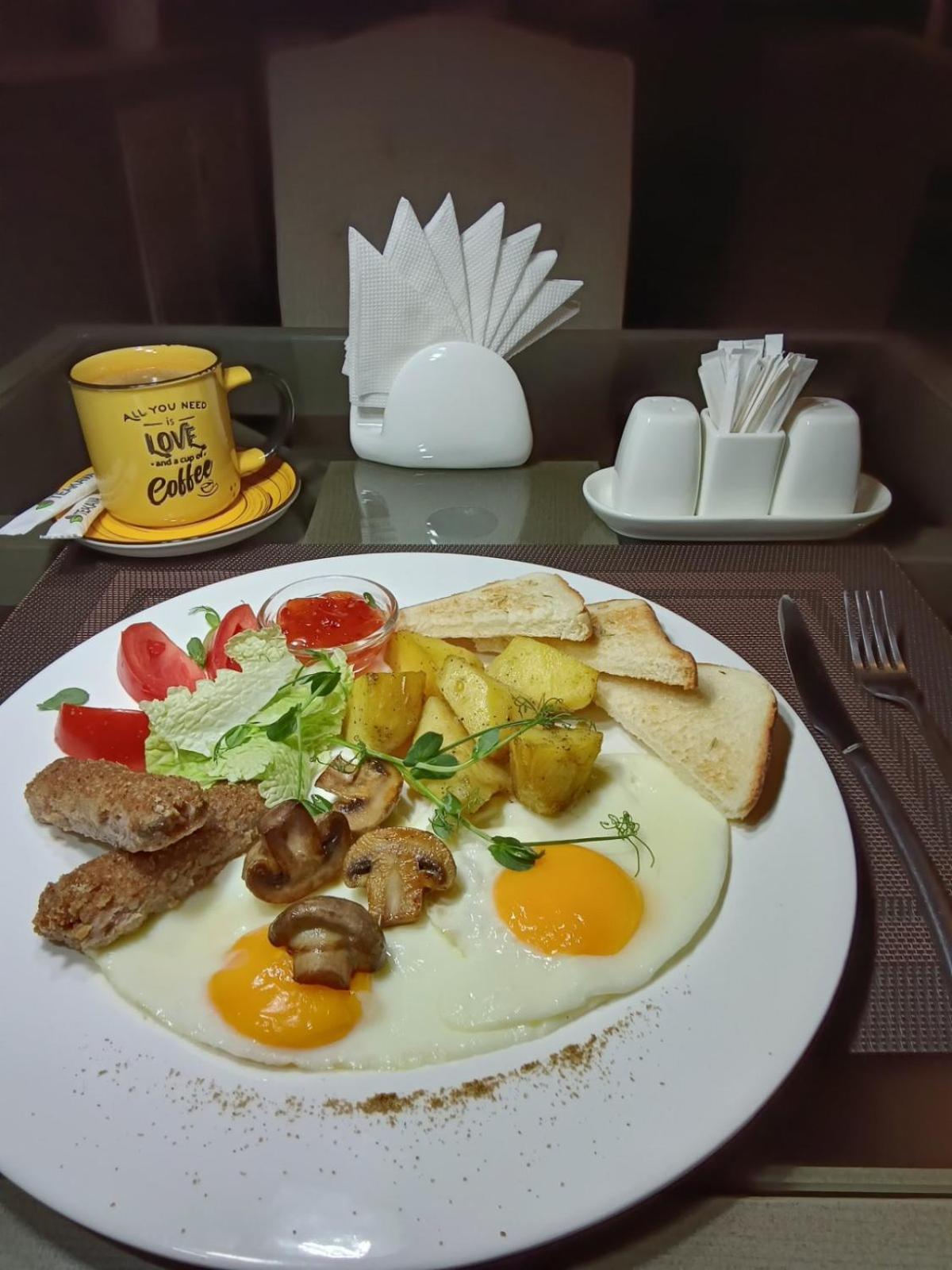 Gosudar Hotel Кропивницкий Екстериор снимка
